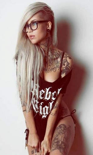 Sexy Tattoo Girls Pics Gallery screenshot 2