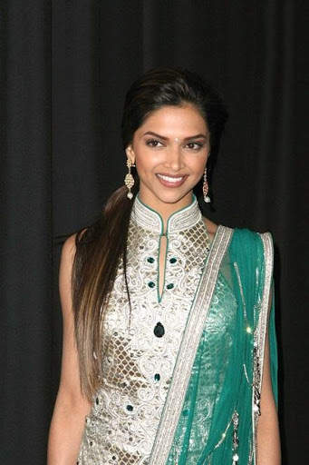 Deepika padukone LWP HD 1 تصوير الشاشة