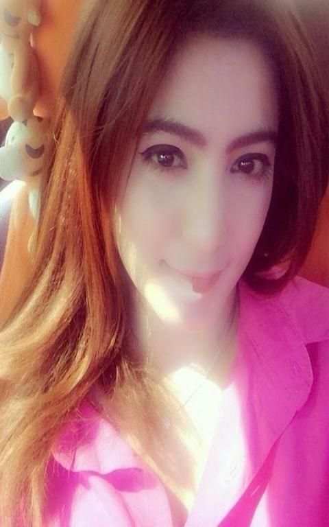 Pixlr editor selfie 2 تصوير الشاشة