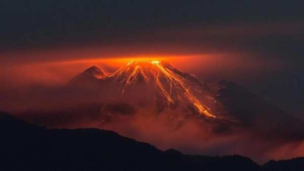 Volcano Live Wallpaper screenshot 1