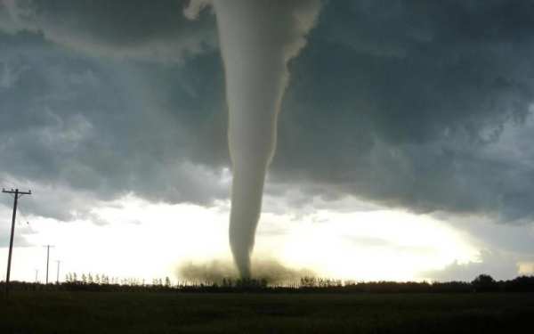 Tornado Live Wallpaper screenshot 2