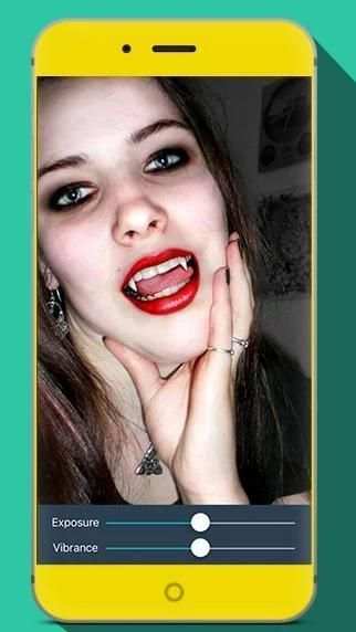Make Me Vampire Booth Editor screenshot 4