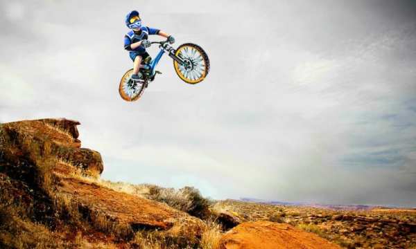 Mountain Racing Moto Game स्क्रीनशॉट 1