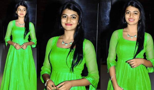 Anandhi Latest Stills 2 تصوير الشاشة