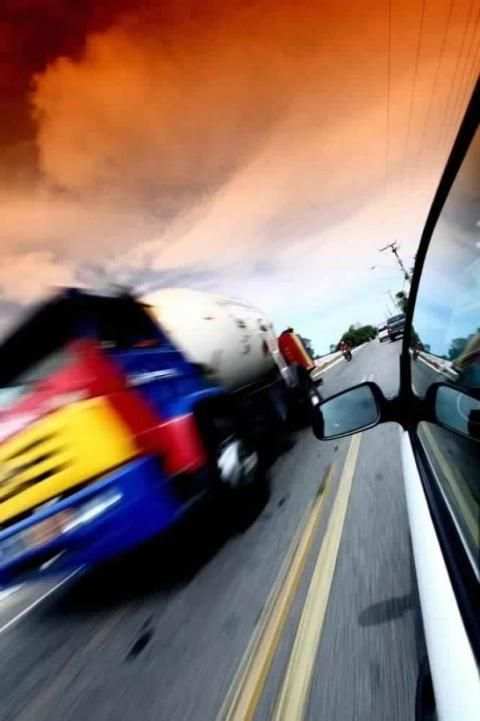 Cars Racing - highway traffic screenshot 5