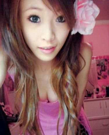 Sexy Girls With Boobs screenshot 5