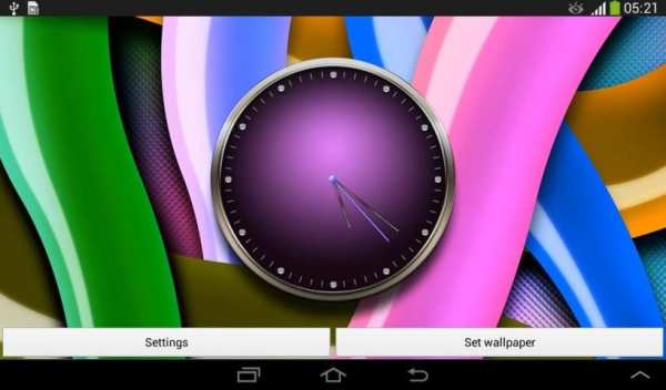 Colored Clock скриншот 1