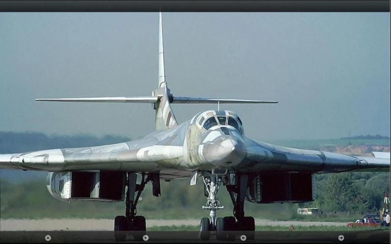 ✈ Tupolev Tu-160 FREE скриншот 2