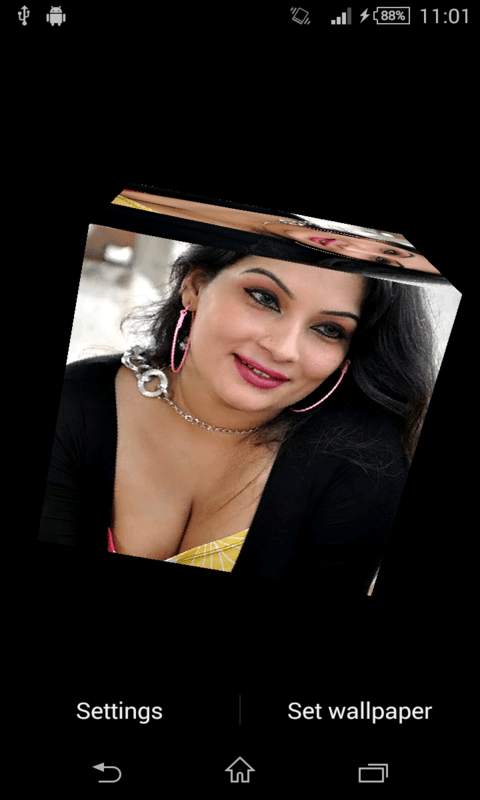 Indian Aunty Live Wallpaper screenshot 3