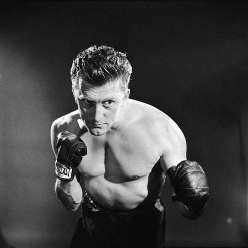 Douglas Kirk screenshot 1