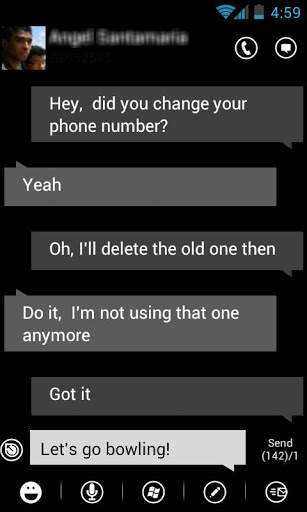 GOSMS WP7 Grey Theme Free screenshot 1