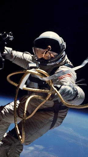 Nasa Astronaut Wallpapers screenshot 1
