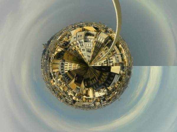 Tiny world and toon camera screenshot 1