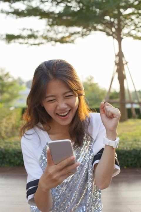 Watsapp plus guide скриншот 1