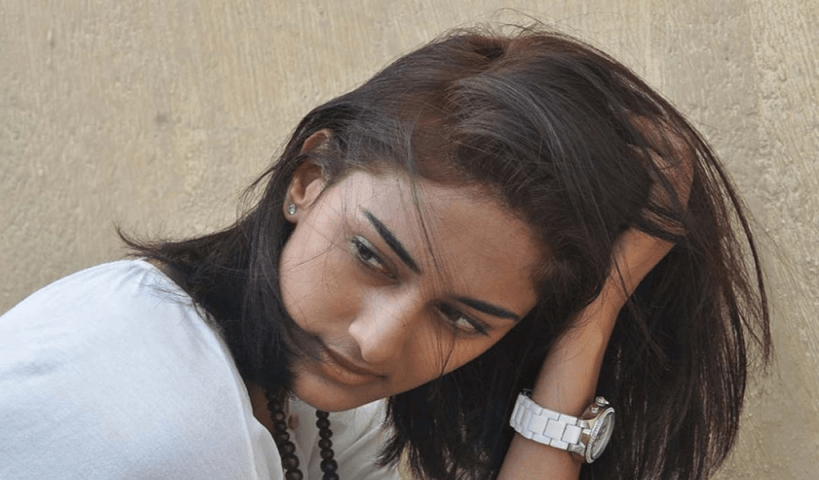 Actress Erica Fernandes Latest Spicy Collections screenshot 2