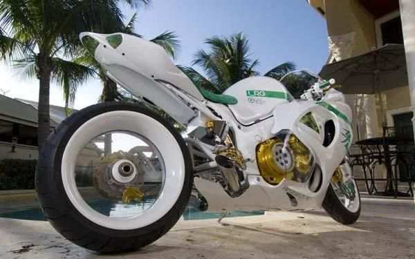 Motos Tuning Wallpapers 1 تصوير الشاشة