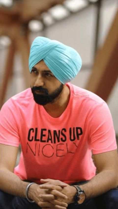 Selfie Photo With Gippy Grewal - Gippy Wallpapers screenshot 1