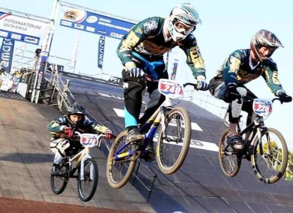 Balapan BMX Seru screenshot 3