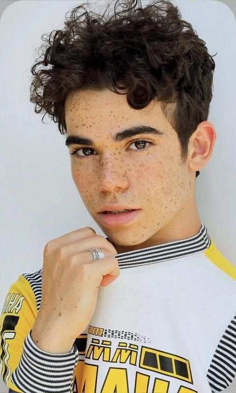 Cameron Boyce wallpapers 2020 screenshot 1
