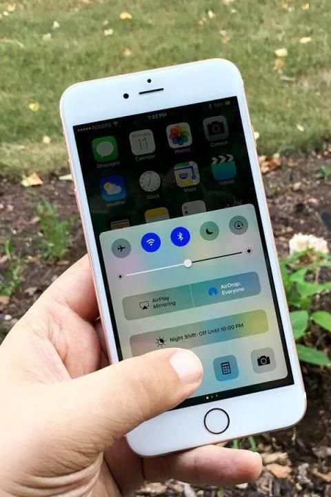 Iphone Lock Screen screenshot 1