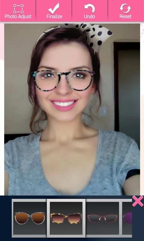 YouCam Makeup - Selfie Maker screenshot 1