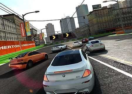 Real Racing 2 screenshot 1