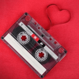 LOVE SONGS RADIO - THE LOVE IS IN THE AIR أيقونة