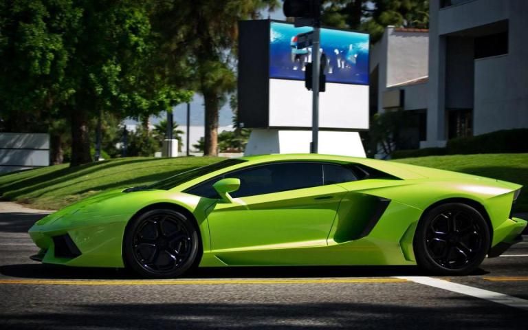 Sports Car Wallpaper screenshot 1