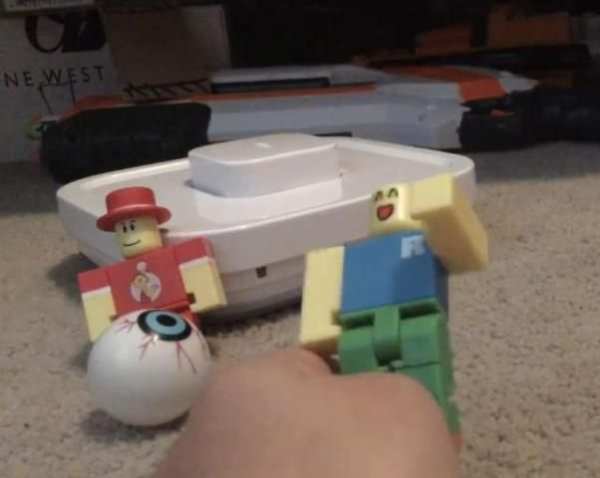 New Roblox in real life Tips screenshot 1