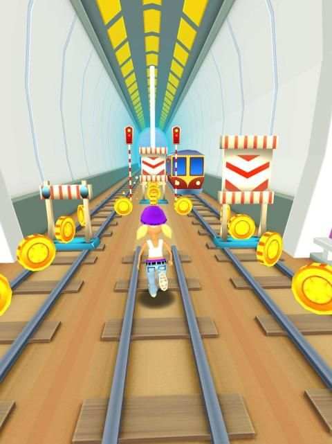 Subway Surf Bus Hours Rush 2018 screenshot 7