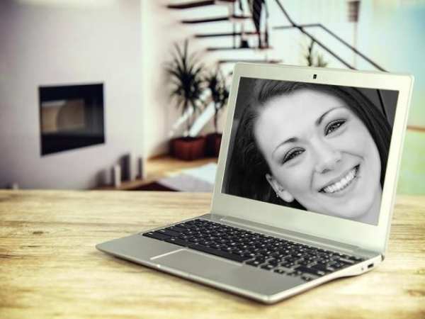 Laptop Photo Frames screenshot 2