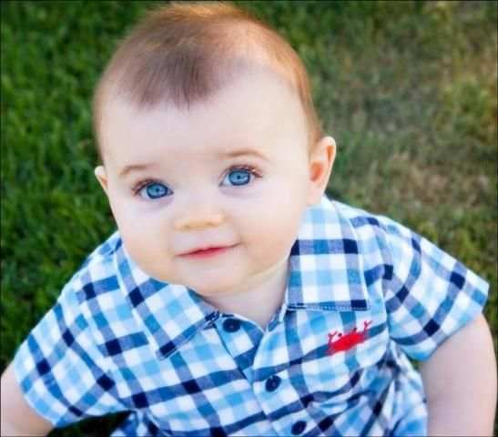 Cute Babies Wallpapers Themes скриншот 2