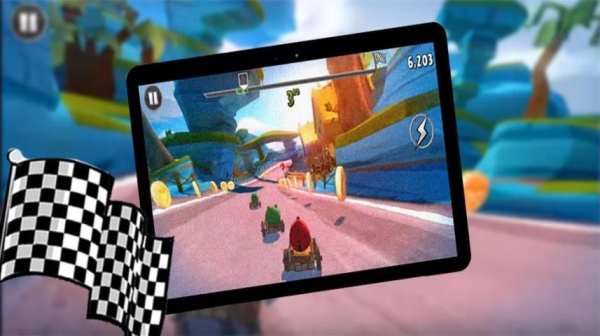 New Angry Birds Car Race скриншот 1