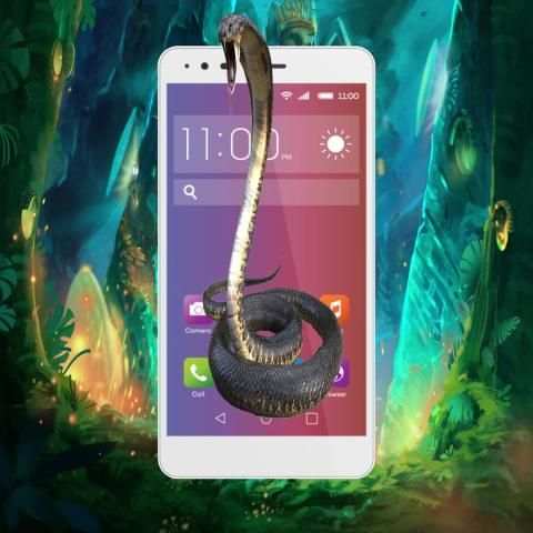 Snake On Phone Screen Prank screenshot 1