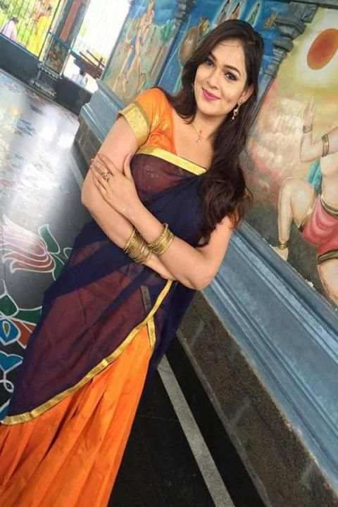 Desi Bhabhi HD Wallpaper screenshot 5