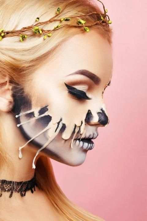 Scray Halloween Makeup & Photo Editor screenshot 1