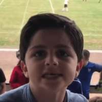 Qu'est-ce qui et jaune et qui attend ? on 9Apps