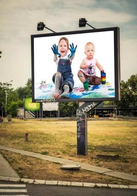 Photo In Hole - Billboard Photo Frames screenshot 5
