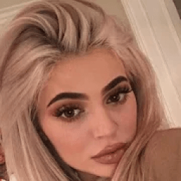 ikon KYLIE JENNER WALLPAPERS