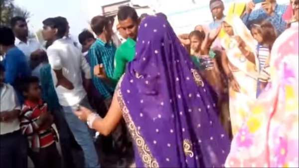 Bhojpuri Video Song screenshot 1