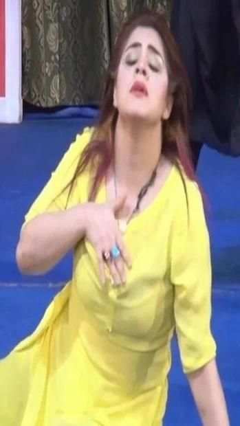 Pakistani Mujra Dance screenshot 4