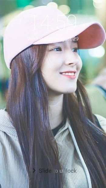 Nancy Momoland Lock Screen screenshot 6