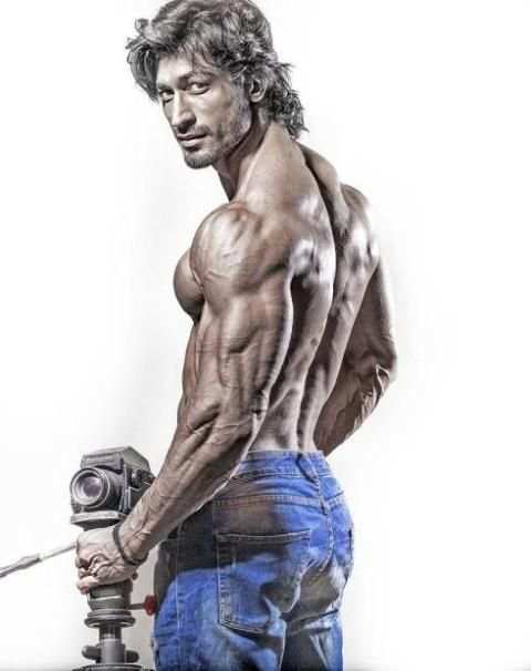 Vidyut Jamwal Wallpapers HD screenshot 13