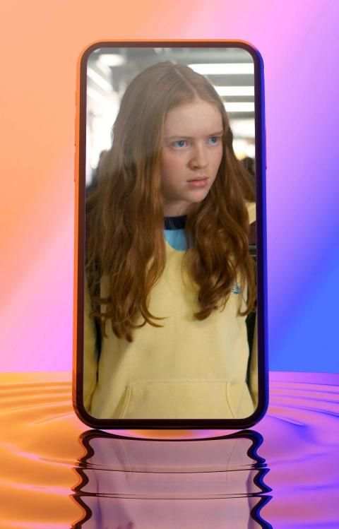 Sadie Sink Wallpaper | Stranger Things Max Walls screenshot 3