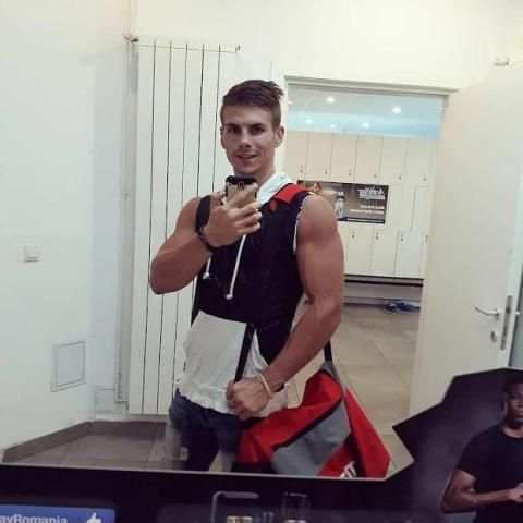 Ce youtuber este? скриншот 3