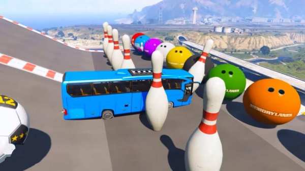 Superhero Big Bus Stunt Simulator screenshot 2