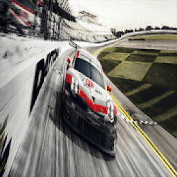 ikon Racing race in car 2018