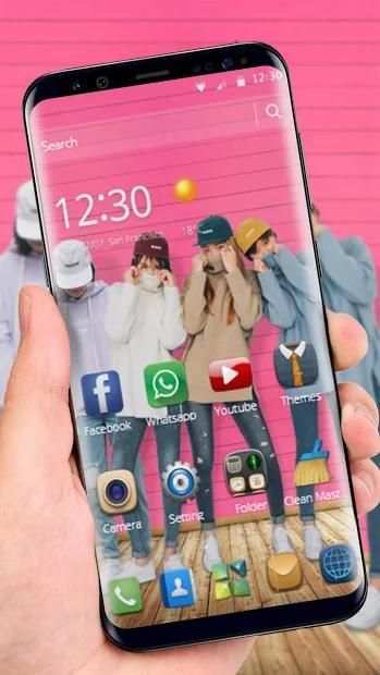 Four Modern Musician Girls Theme screenshot 3