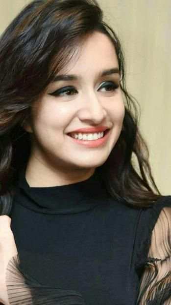 Shraddha Kapoor HD Wallpapers screenshot 6