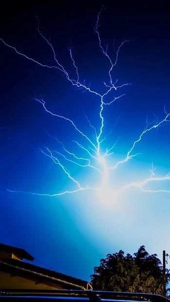 Thunder Storm Lightning APUS Live Wallpaper screenshot 3